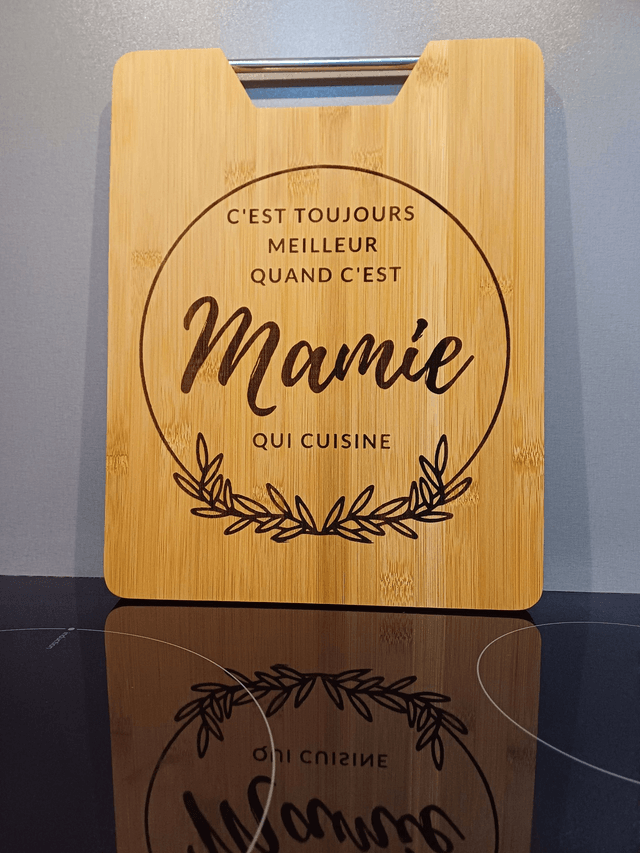 Planche à découper / planche apéro en bois gravure laser personnalisable - neuf / Cadeau fête, anniversaire, crémaillère, mariage