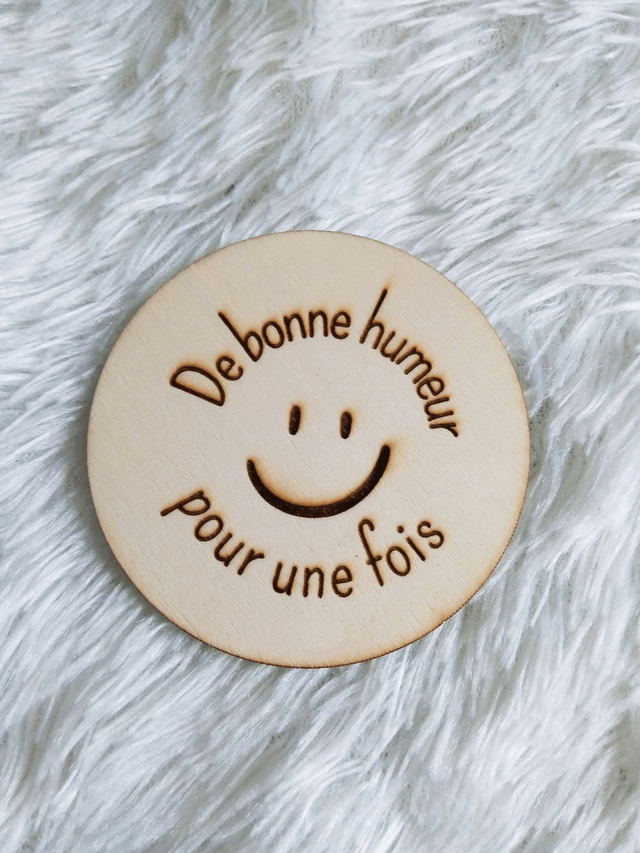 Disque accessoire "De bonne humeur pour une fois" pour panneau de porte interchangeable By Romalysa