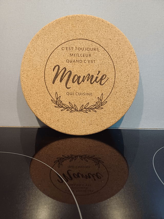 Dessous de plat en liège - gravure laser personnalisable - neuf / Idée cadeau fête, anniversaire, crémaillère, mariage