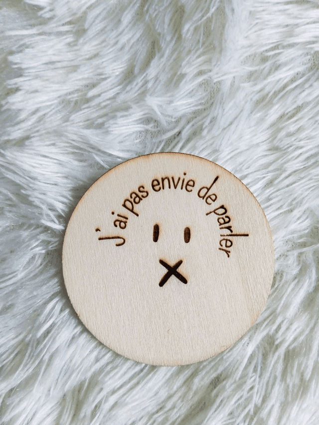 Disque accessoire &quot;J&#039;ai pas envie de parler&quot; pour panneau de porte interchangeable By Romalysa
