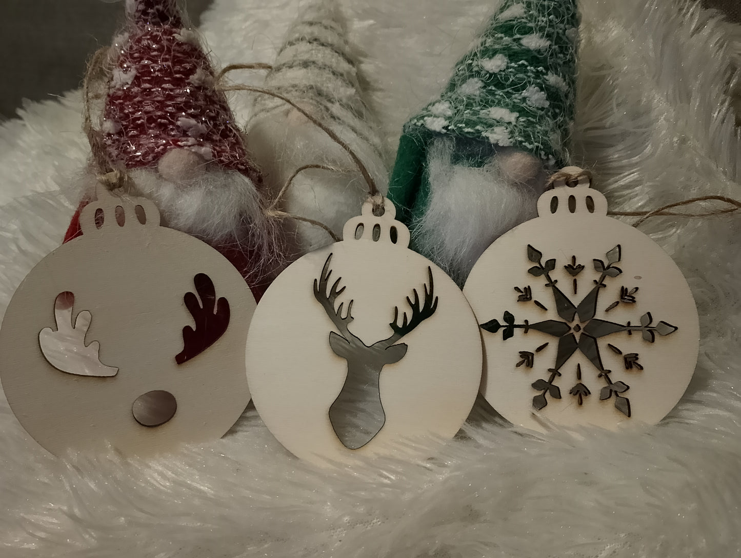 Boule de noël en bois découpe laser - motif au choix